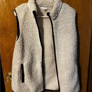 Time and Tru Gray Sherpa Vest